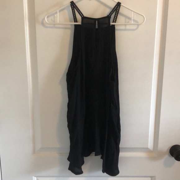 Black tank - Picture 2 of 6